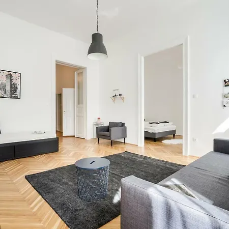 Downtown Visegradi10 *